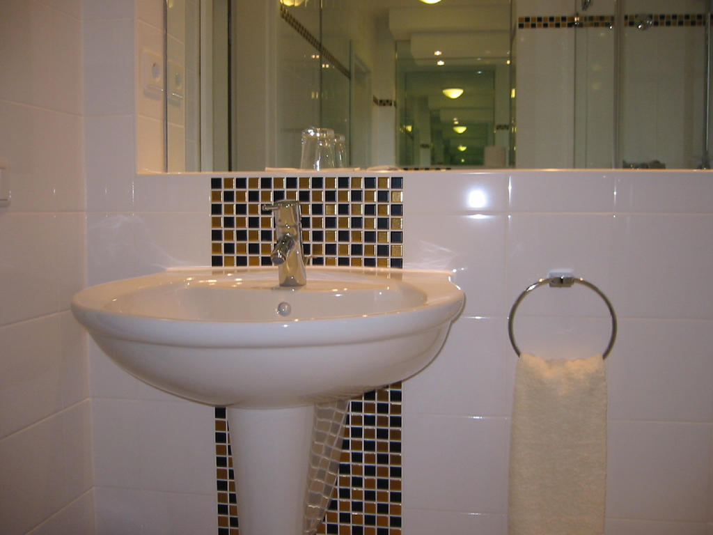 Hotel Am Erzengel Бохолт Стая снимка